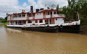Amazon Boat Hotel